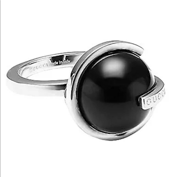 Authentic Gucci Sterling Silver Onyx Ring SZ 6.5.Used in perfect condition. - Picture 3 of 3